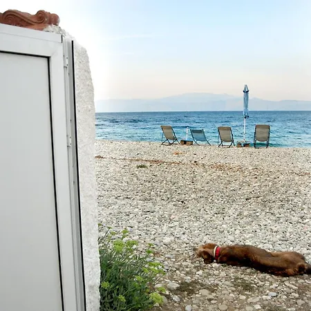 Villa Akrata * Akráta