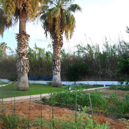 Villa Akrata *