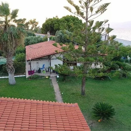 Villa Akrata *