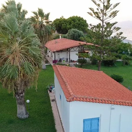 Villa Akrata *