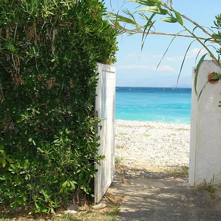 Villa Akrata * Akrata