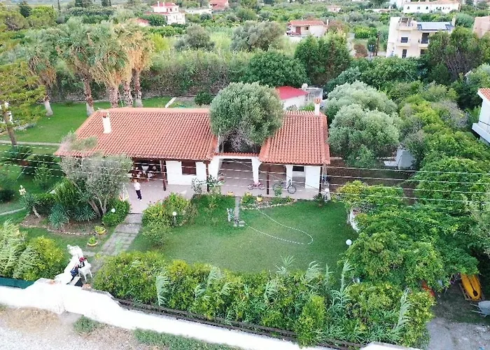 Villa Akrata * Akrata