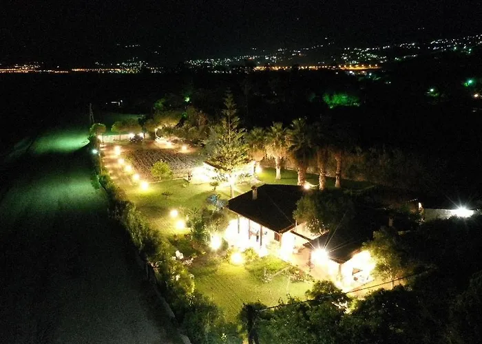 Villa Akrata * Akrata