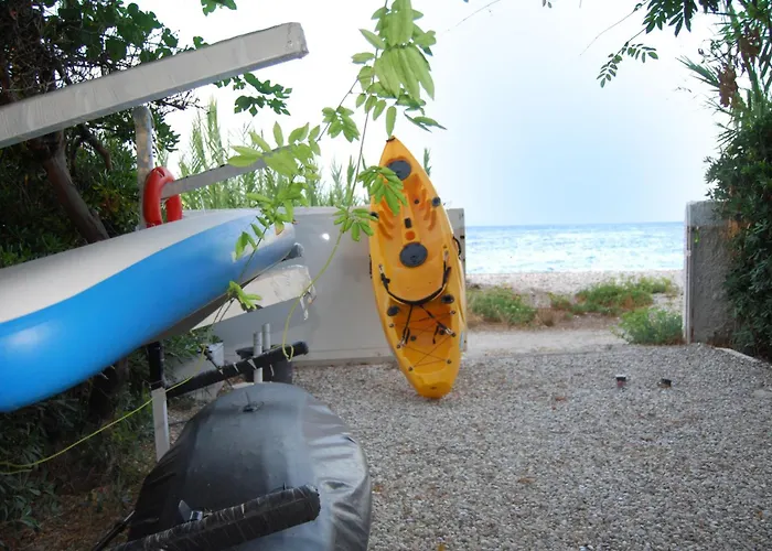 Villa Akrata Casa de Férias *